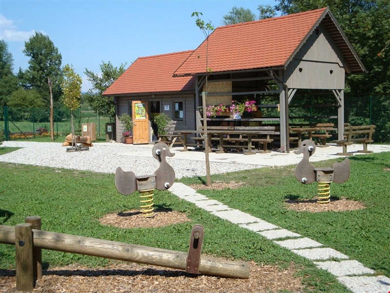 Ponirkov info center in Ribnik Vrbje
